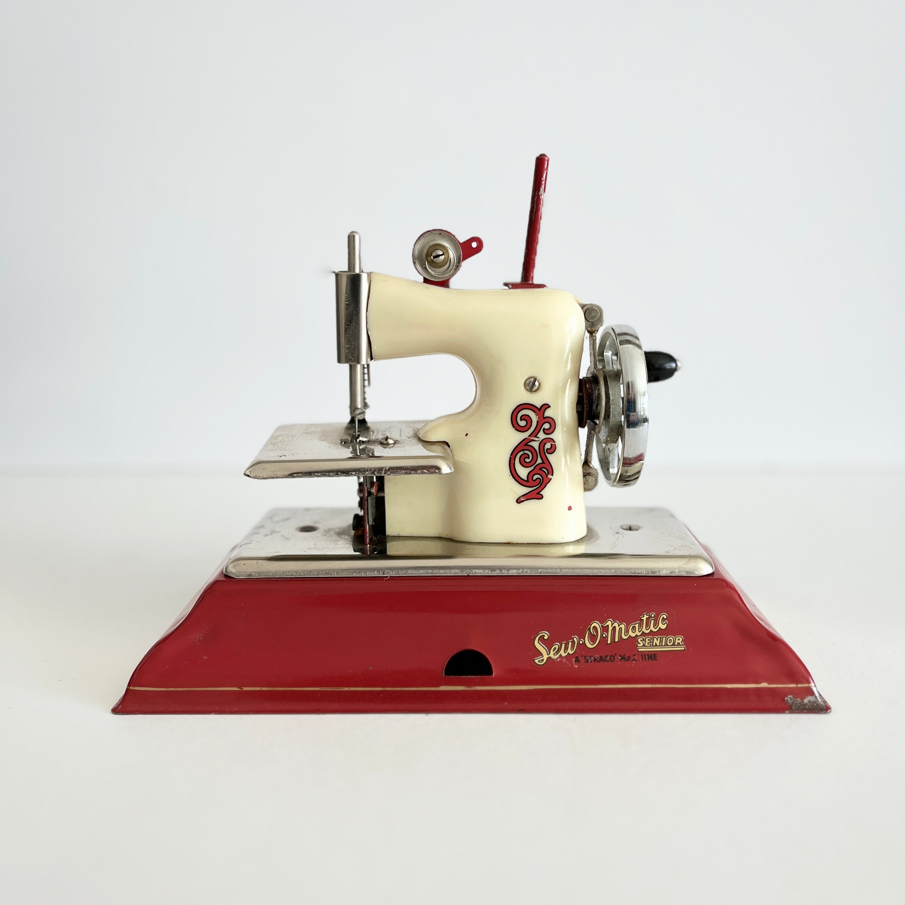 Straco 'Sew-O-Matic Senior' Little Betty Child's Toy Sewing