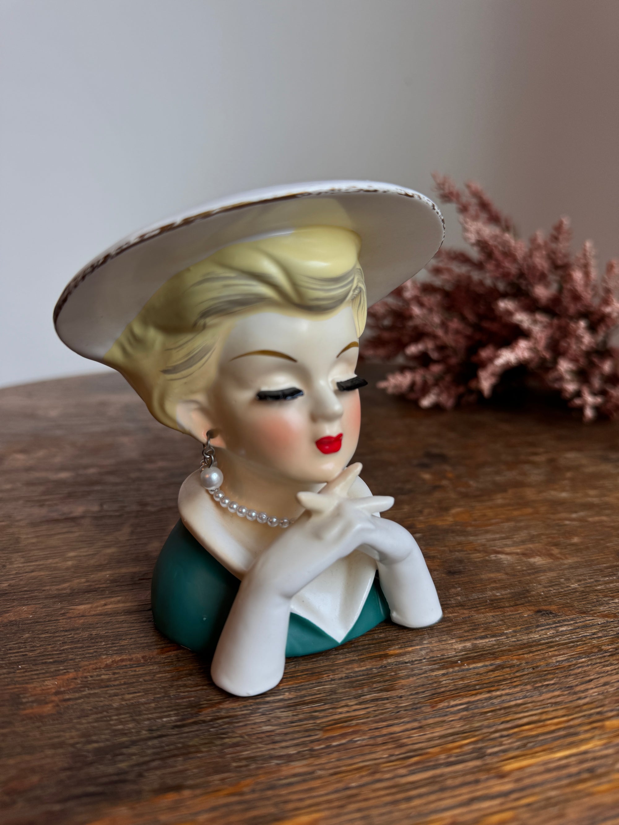 Vintage ca 1950s Lady Head Vase - Japan