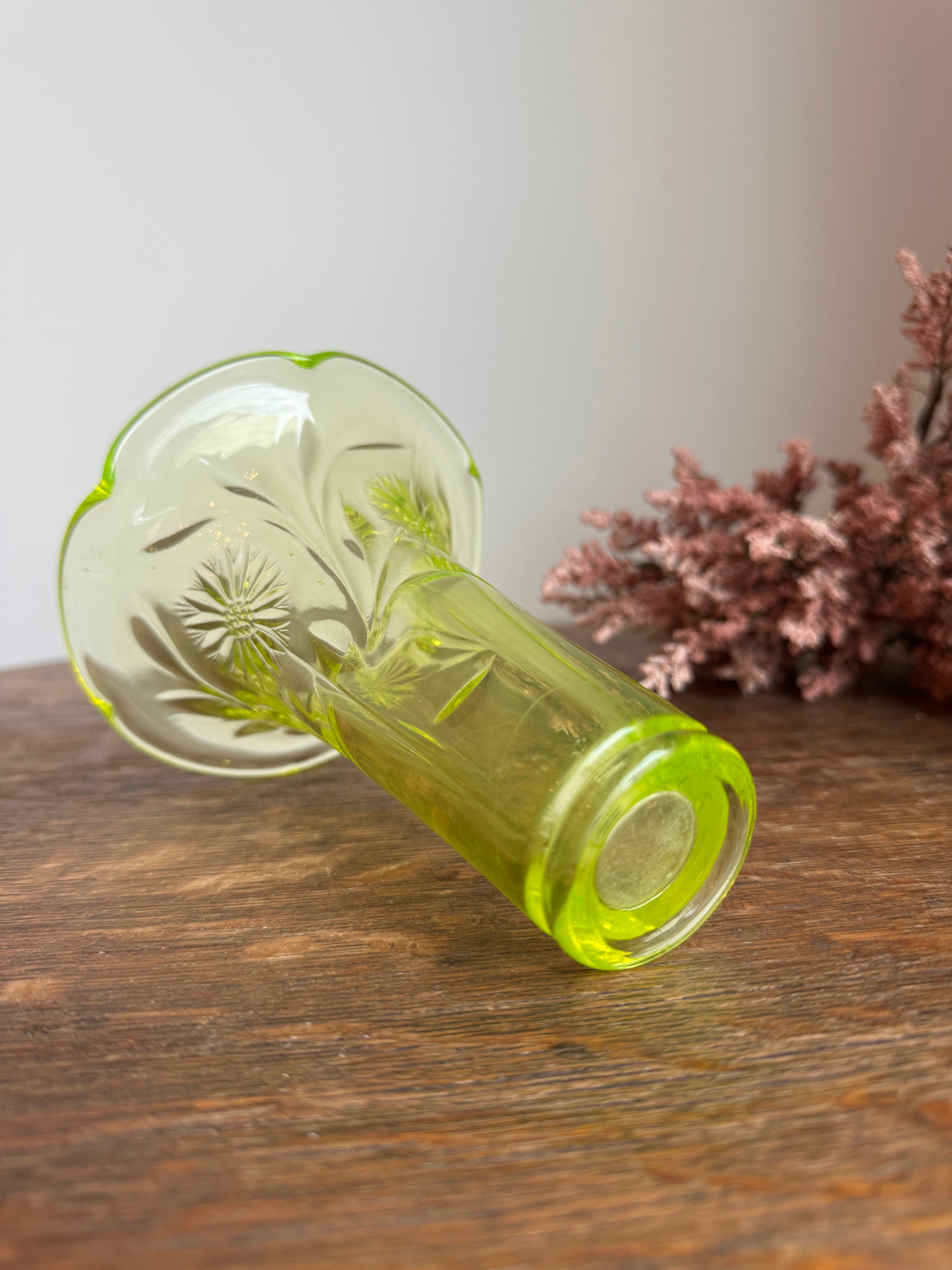 Ca 1920s-30s Vaseline/Uranium Glass Trumpet Shape Vase