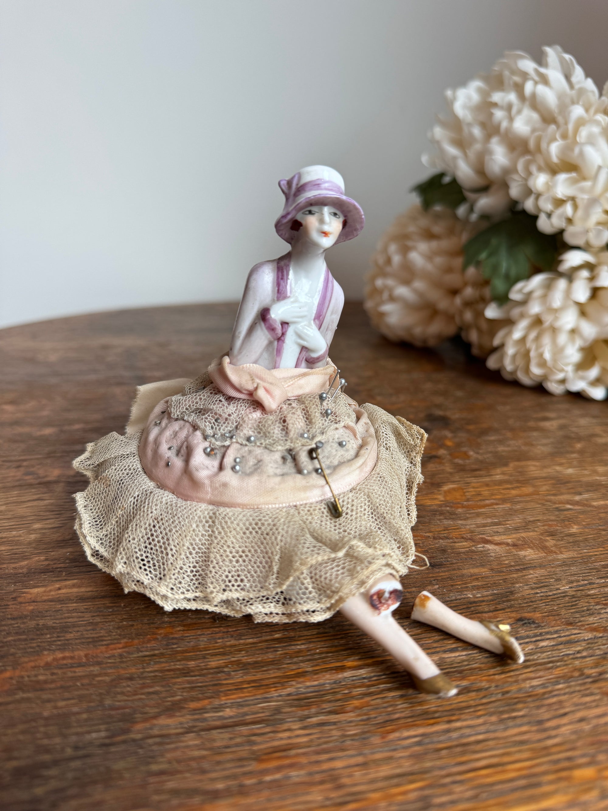 Ca. 1920s Art Deco Porcelain Flapper Girl Pin Cushion