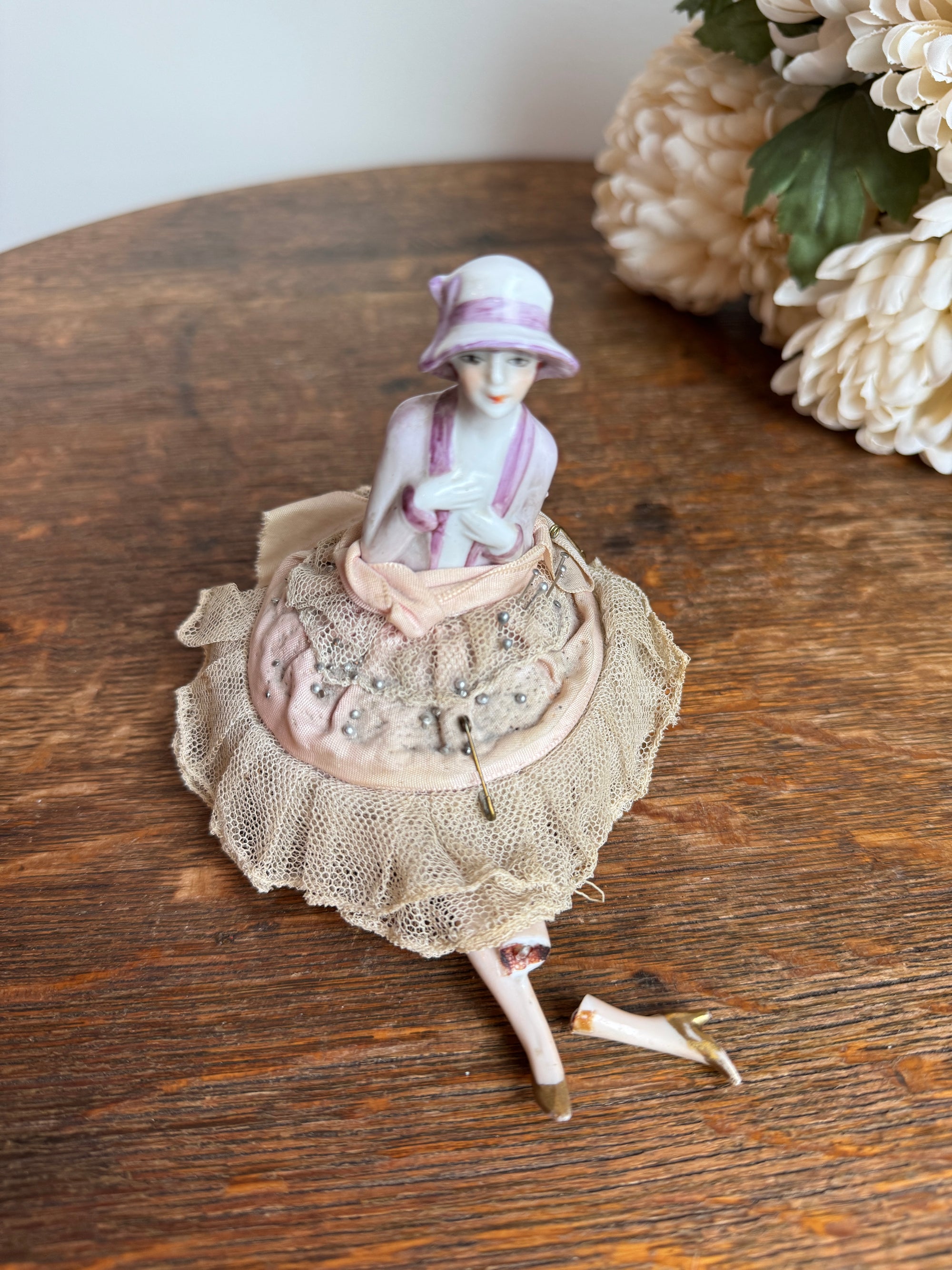 Ca. 1920s Art Deco Porcelain Flapper Girl Pin Cushion